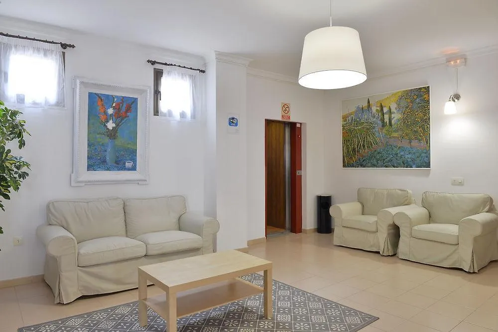 Pierre & Vacances Ros Ibiza Santa Eulària des Riu 0*,  Ισπανία